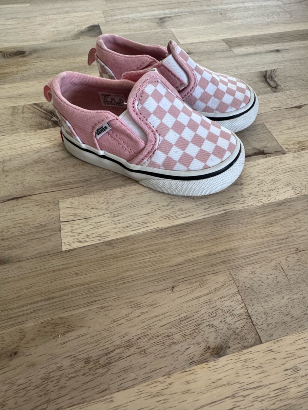 Vans Kids Slip-On Checkerboard Sneakers in Pink & White